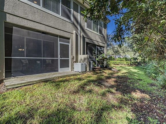 3rd image of 11004 Windsor Place Cir