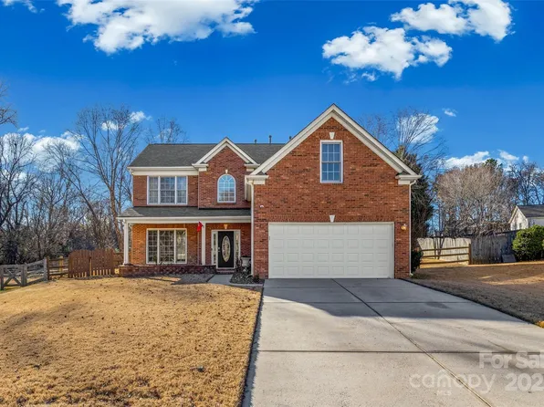 954 Laurel Meadow Dr, Fort Mill, SC 29708