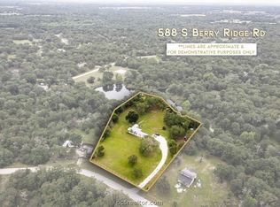 588 S Berry Rdg, Caldwell, TX 77836