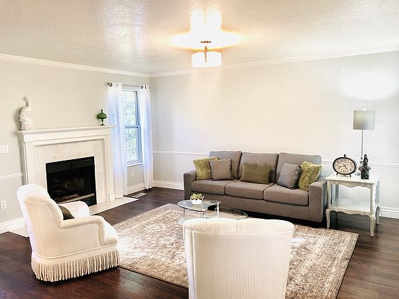 Main Floor Living Room