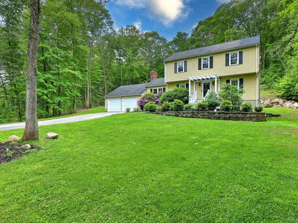 220 Northwood Drive, Guilford, CT 06437