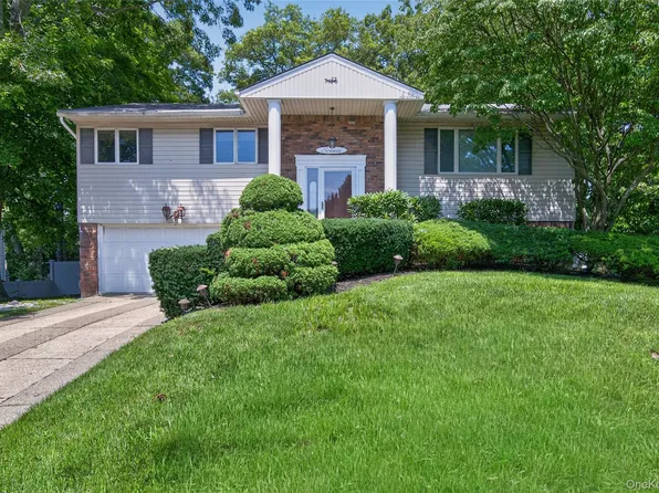 7 Chatham Road, Commack, NY 11725