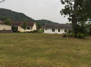 1016 Oak Timber Dr, Onalaska, WI 54650