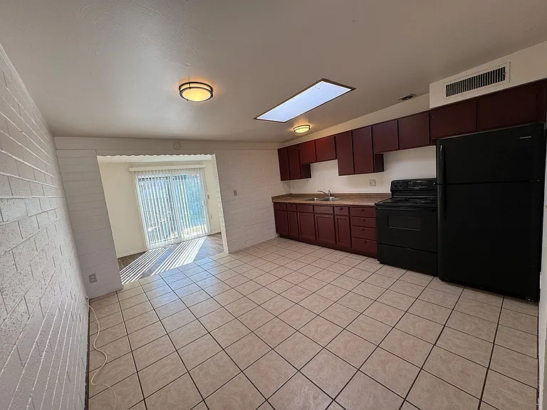 7467 E Desert Spring Dr — Photo 4