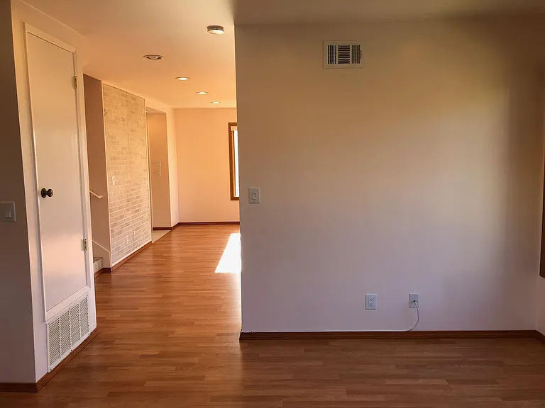 dining area reverse angle