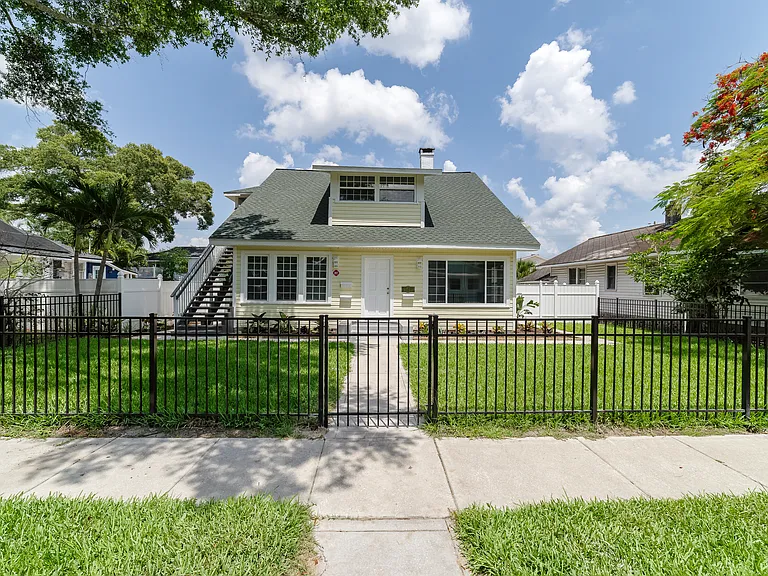 Fully fenced front yard for added privacy