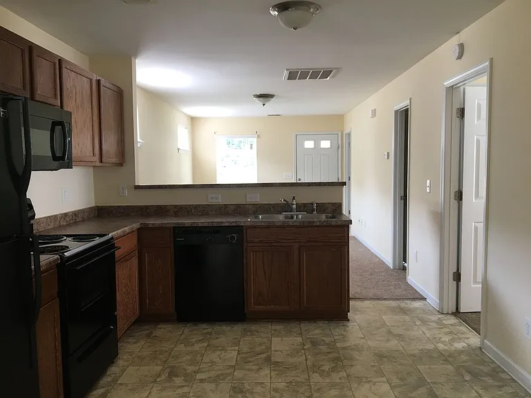 1037 Rabon Pond Dr — Photo 5
