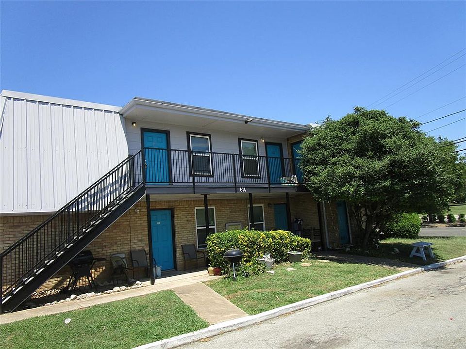 1st image of 614 Londonderry Ln #201