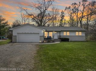48737 Dequindre Rd, Rochester Hills, MI 48307