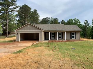 758 Lake Laurel Rd NE, Milledgeville, GA 31061