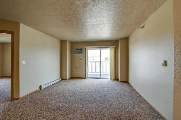 Meadow Ridge Apartments — Photo 16