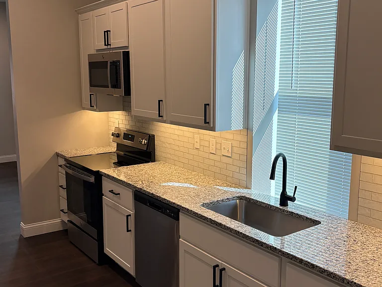117 S Main St #2E — Photo 14