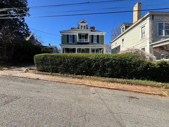 611 Pearl St, Lynchburg, VA 24504