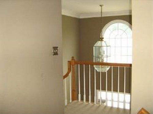 5th image of 839 Ivy Point Ln