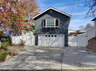 228 Maple Rd, Thousand Oaks, CA 91320