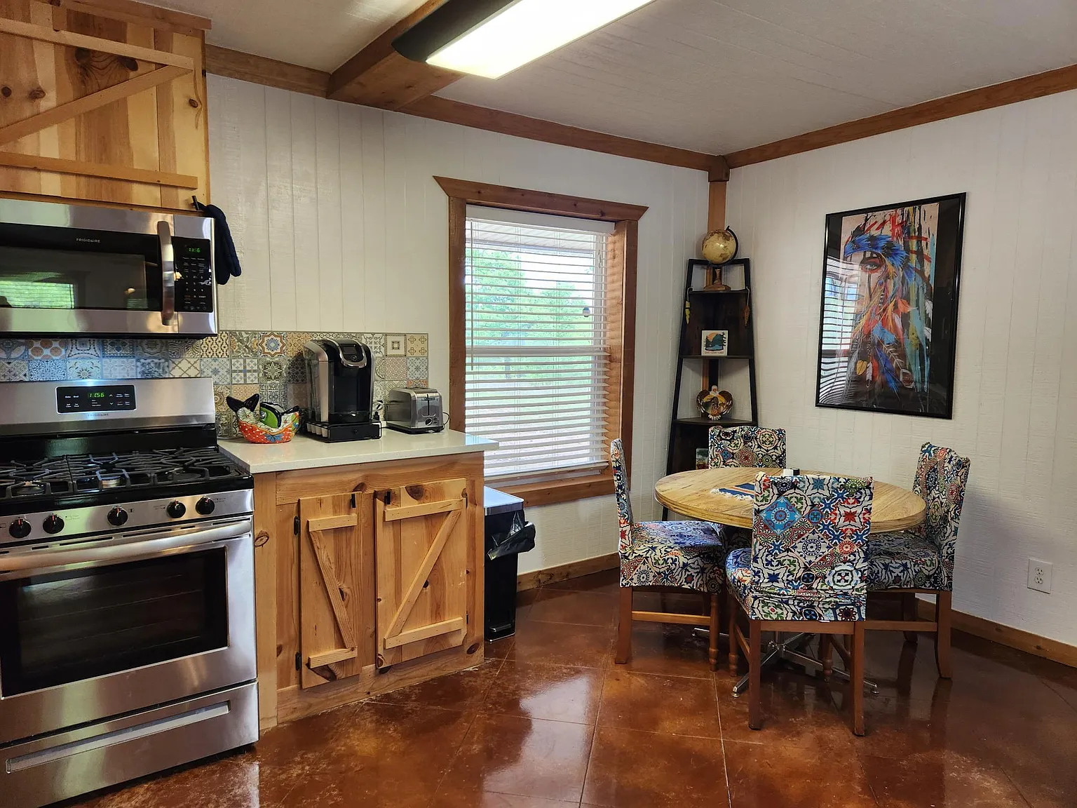 2951 E Shalmar Rd — Photo 3