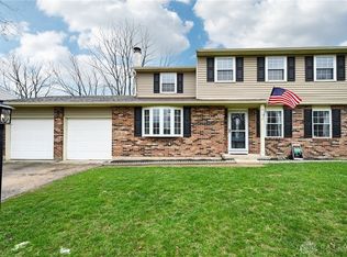 1816 El Camino Dr, Xenia, OH 45385