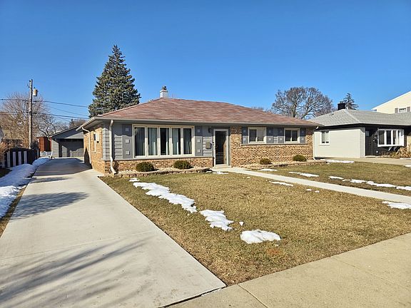 2nd image of 980 W Grant Dr