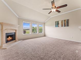 8400 Sioux Trl, Aubrey, TX 76227