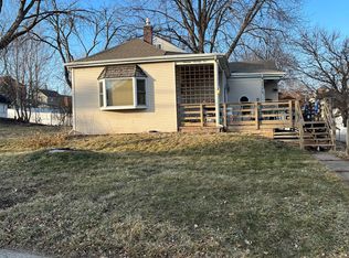 1975 Bennett St, Dubuque, IA 52001