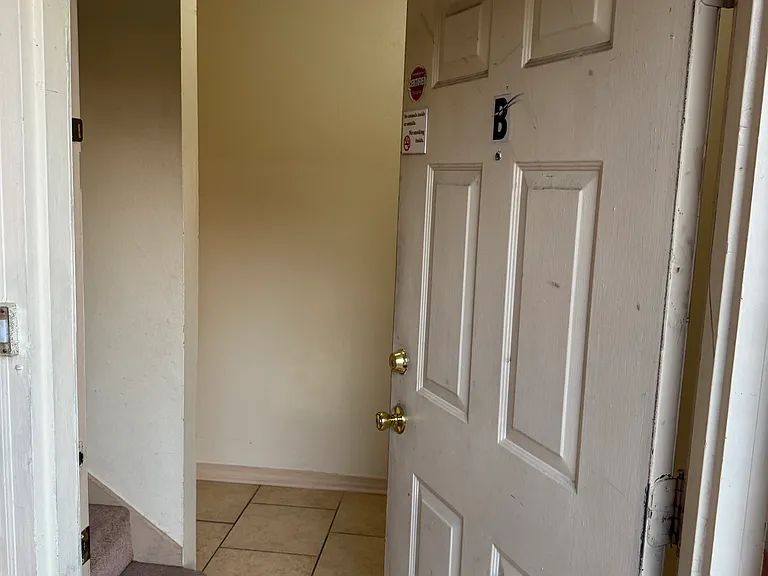 7051 Perkins Place Ct #B — Photo 5