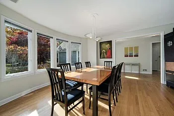 811 Roslyn Ter — Photo 4