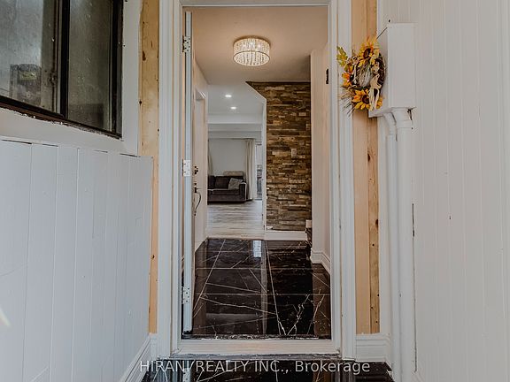 3rd image of 75 Royal Salisbury Way