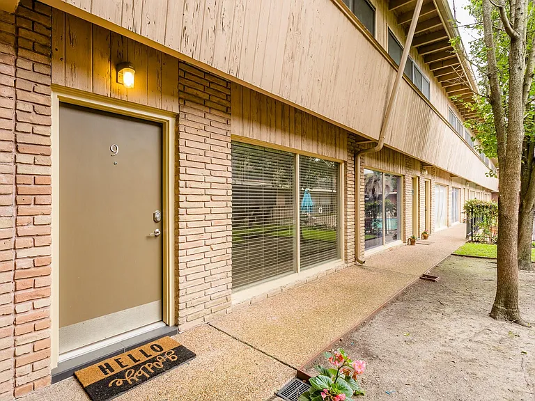 3809 N Braeswood Blvd #9 — Photo 20
