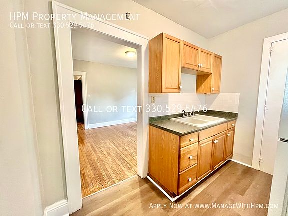 3rd image of 12015 Clifton Blvd Unit 14