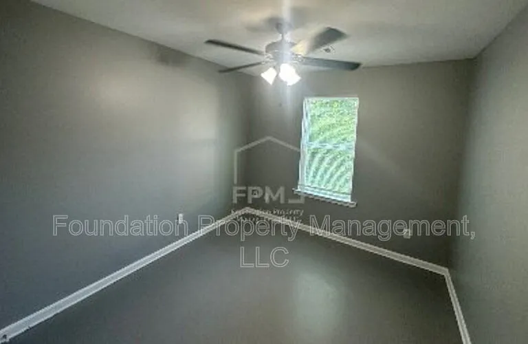 307 Harrell St — Photo 14