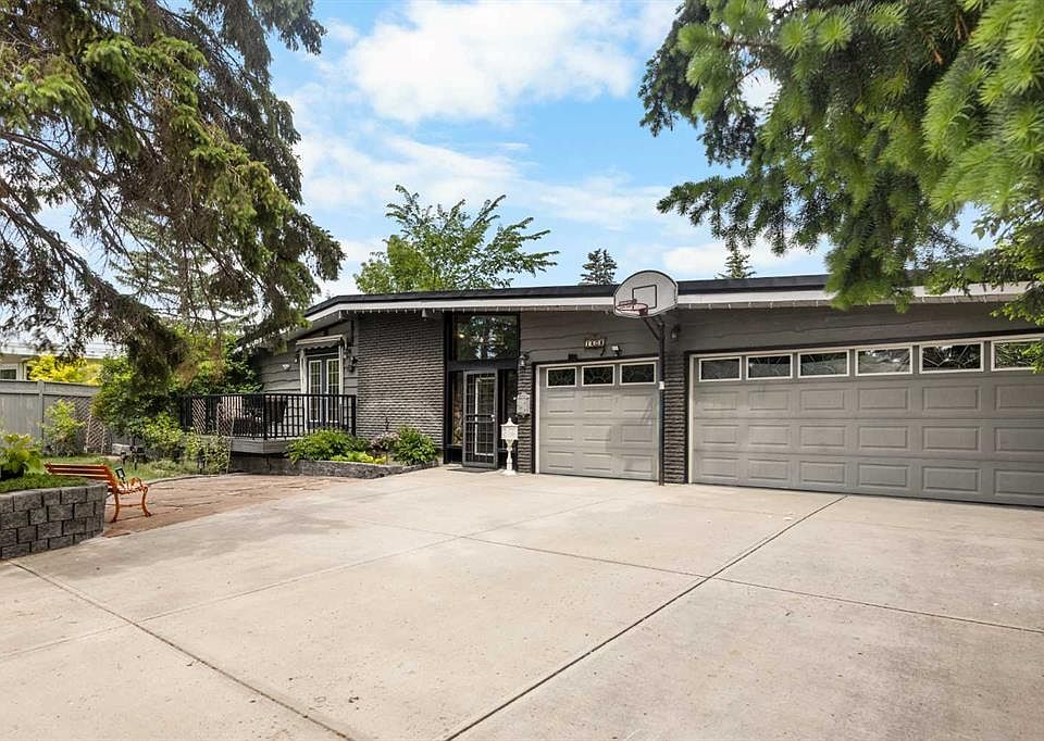 1st image of 1408 S 104th Ave SW