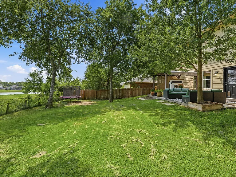 13217 Lazy Ln — Photo 47