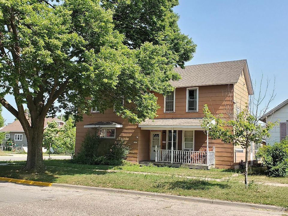 1st image of 552 E Wabasha St