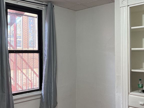 2nd image of 615 North Ave APT 1