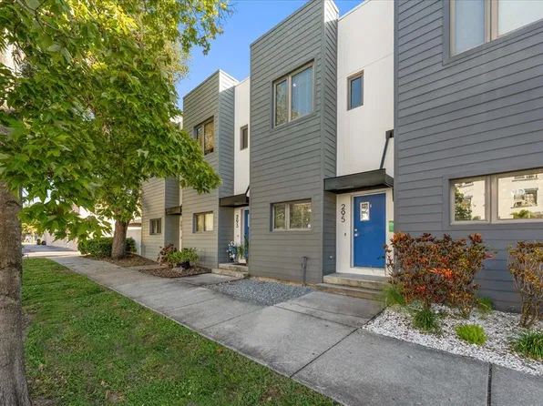 295 7TH STREET S, ST PETERSBURG, FL 33701