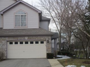 1564 N Saint Marks Pl, Palatine, IL 60067
