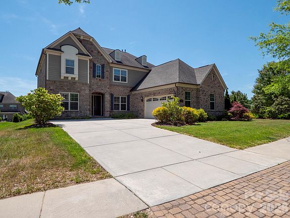 2nd image of 1719 Emory Oak Dr