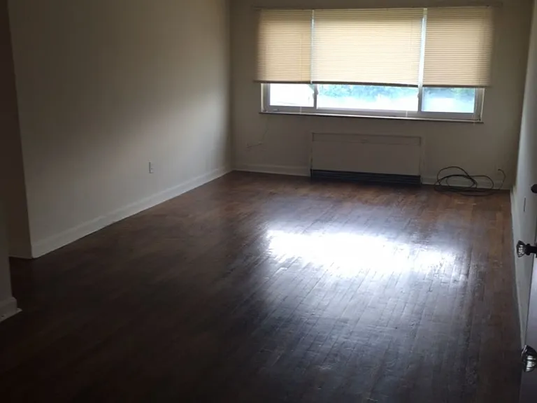 596 Lowell Ave — Photo 25