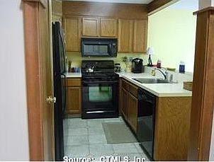 4th image of 81 Copper Beech Dr