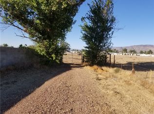 1950 Eaton Ave, Hemet, CA 92545
