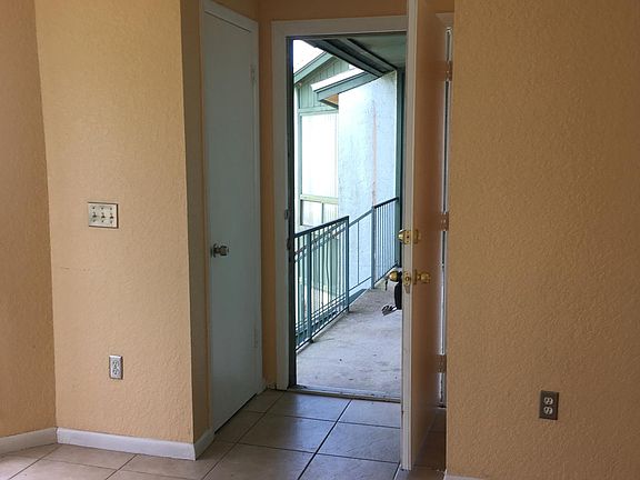 5th image of 4351 Aqua Vista Dr