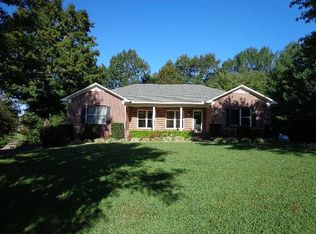 1920 Rock Springs Rd, Columbia, TN 38401