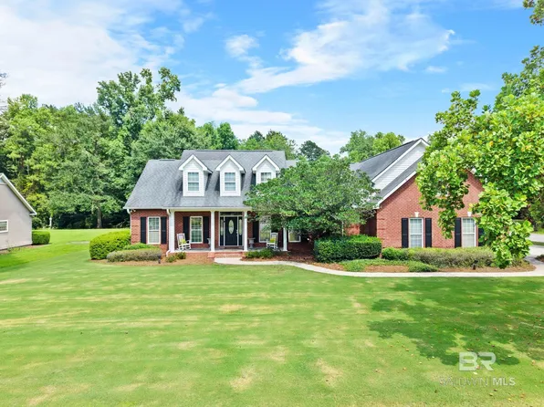 102 Brooks Blvd, Brewton, AL 36426
