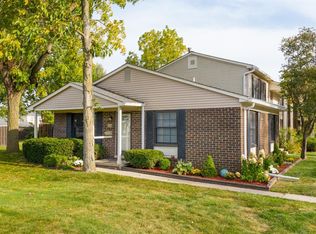 8386 Lakeview Dr, Ypsilanti, MI 48198