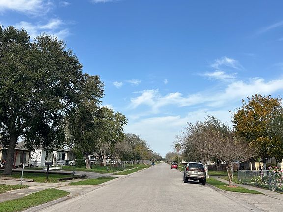 4th image of 4805 Hakel Dr