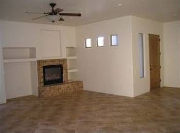 2nd image of 616 N Zuni Trl