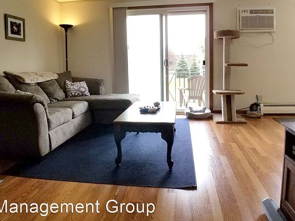 2nd image of 100B Embassy Sq APT 5