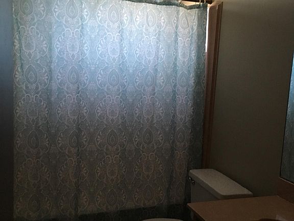 3rd image of 617 Radiance St
