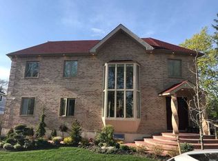 21235 86th Rd, Queens Village, NY 11427