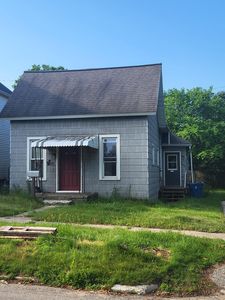 233 2nd Ave, Manistee, MI, 49660